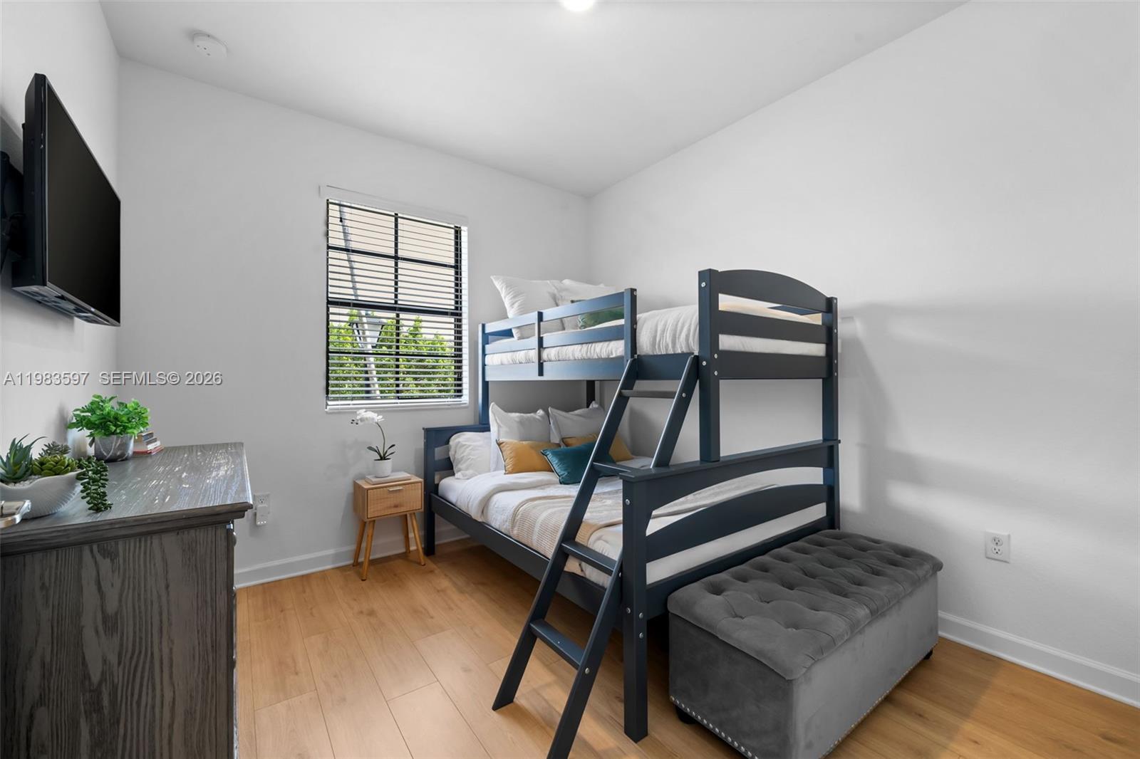 9380 W 33rd Ln Hialeah, FL 33018