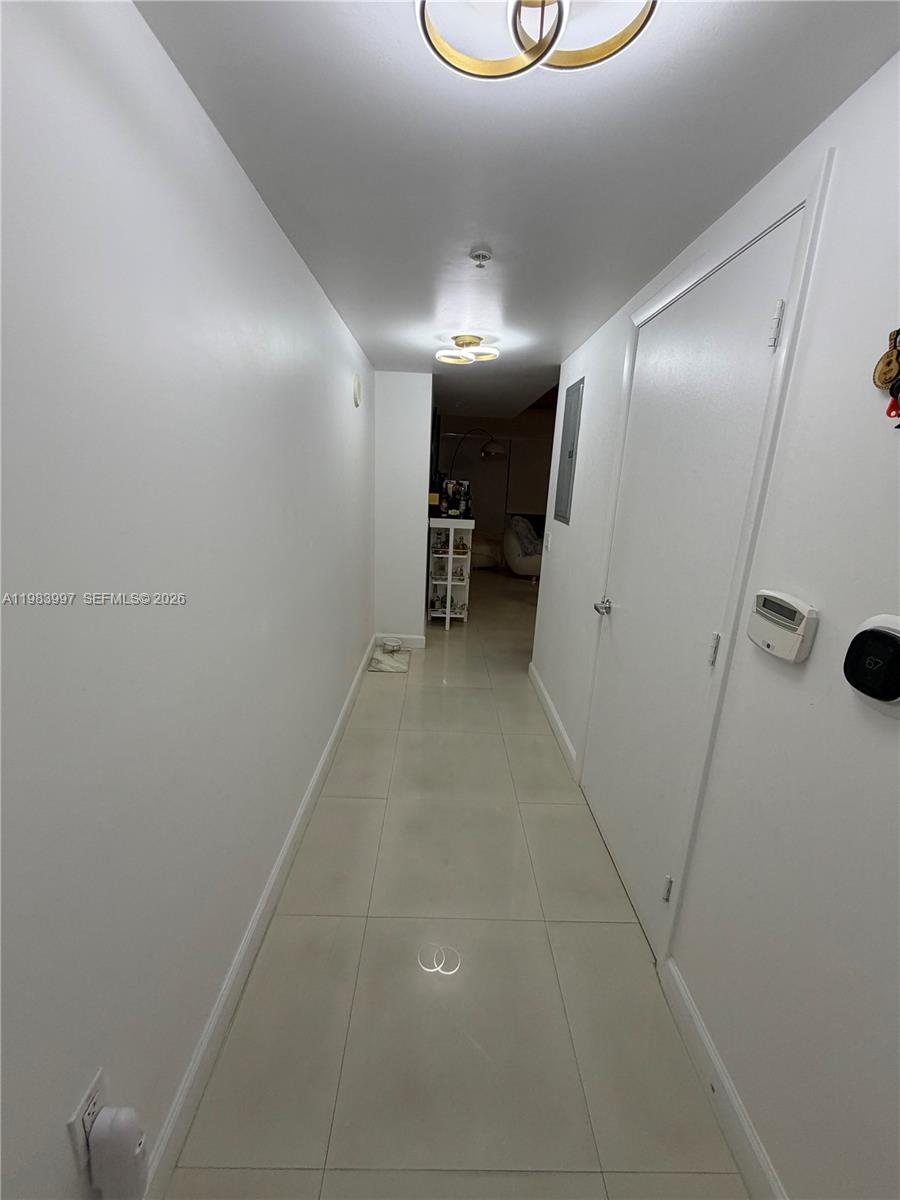 image Brickell on the River South5