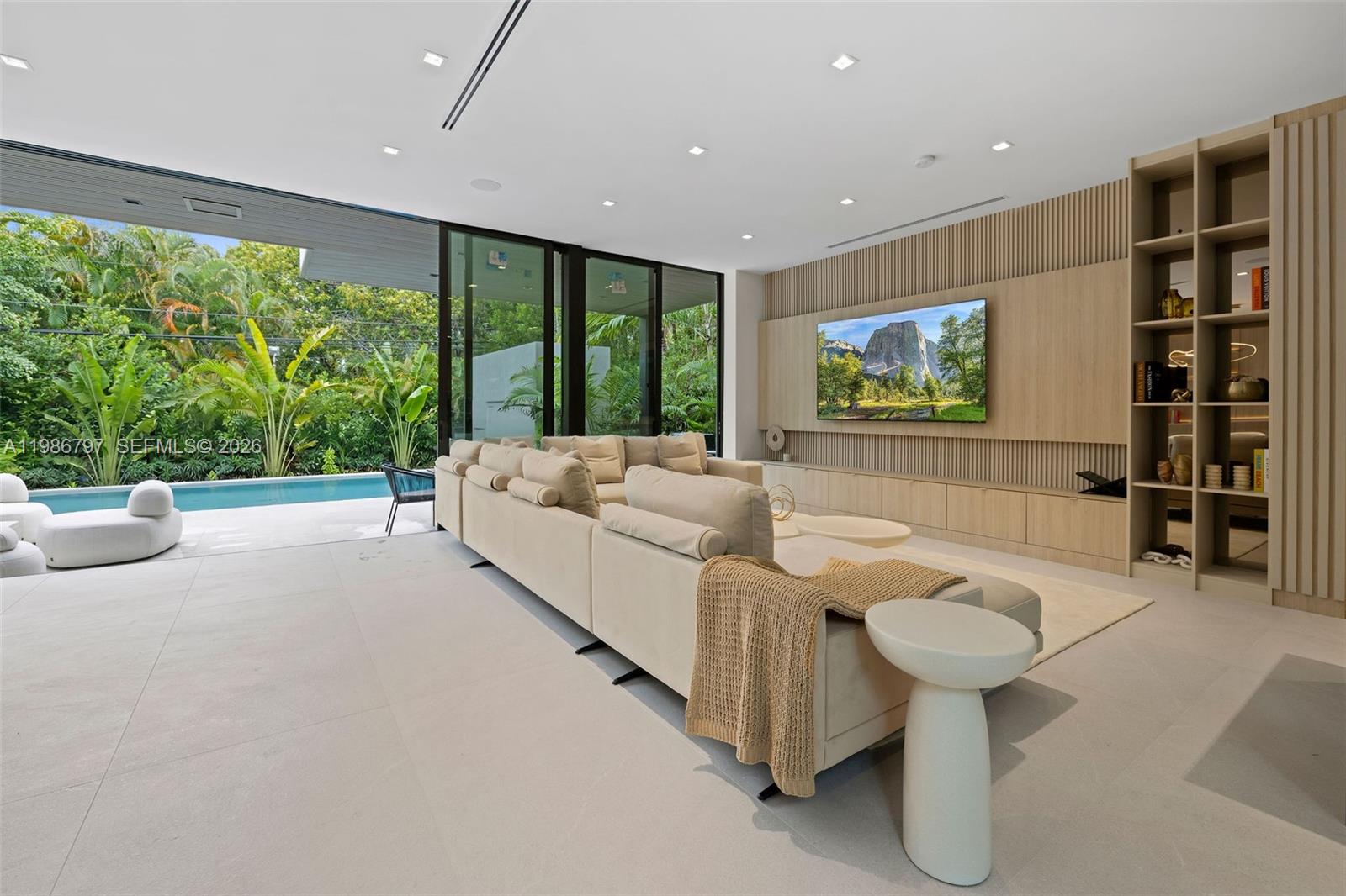 4534 Sheridan Ave Miami Beach, FL 33140