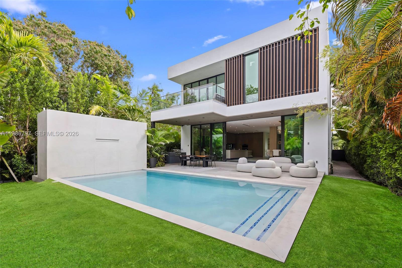 4534 Sheridan Ave Miami Beach, FL 33140