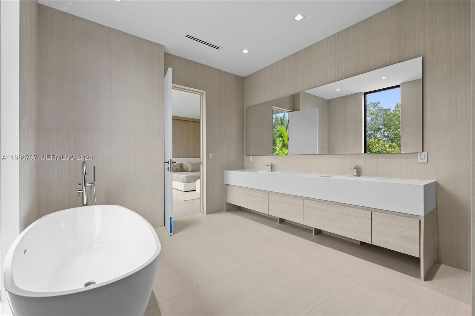 4534 Sheridan Ave Miami Beach, FL 33140