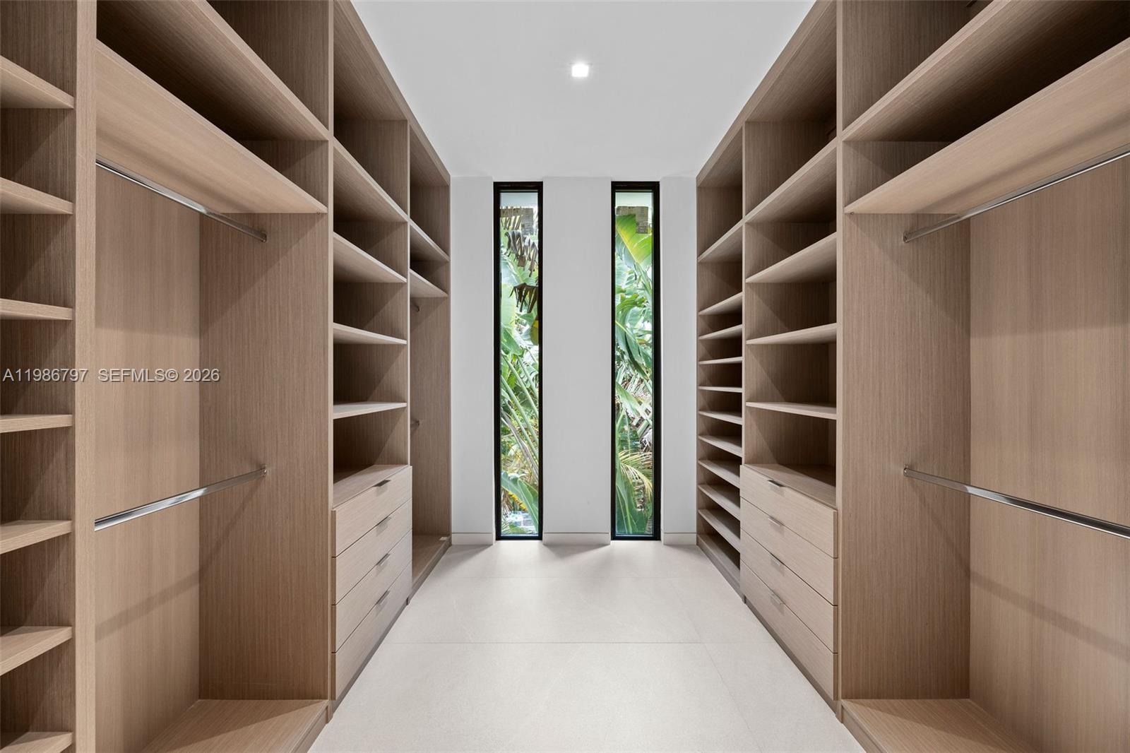 4534 Sheridan Ave Miami Beach, FL 33140