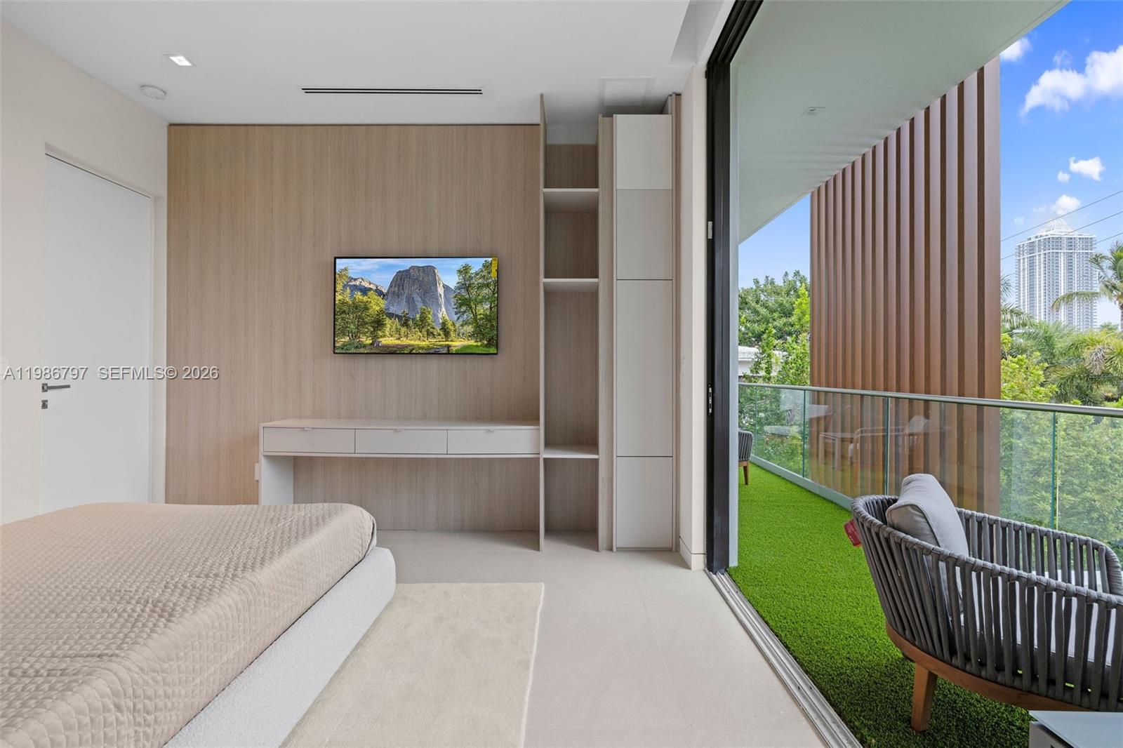 4534 Sheridan Ave Miami Beach, FL 33140