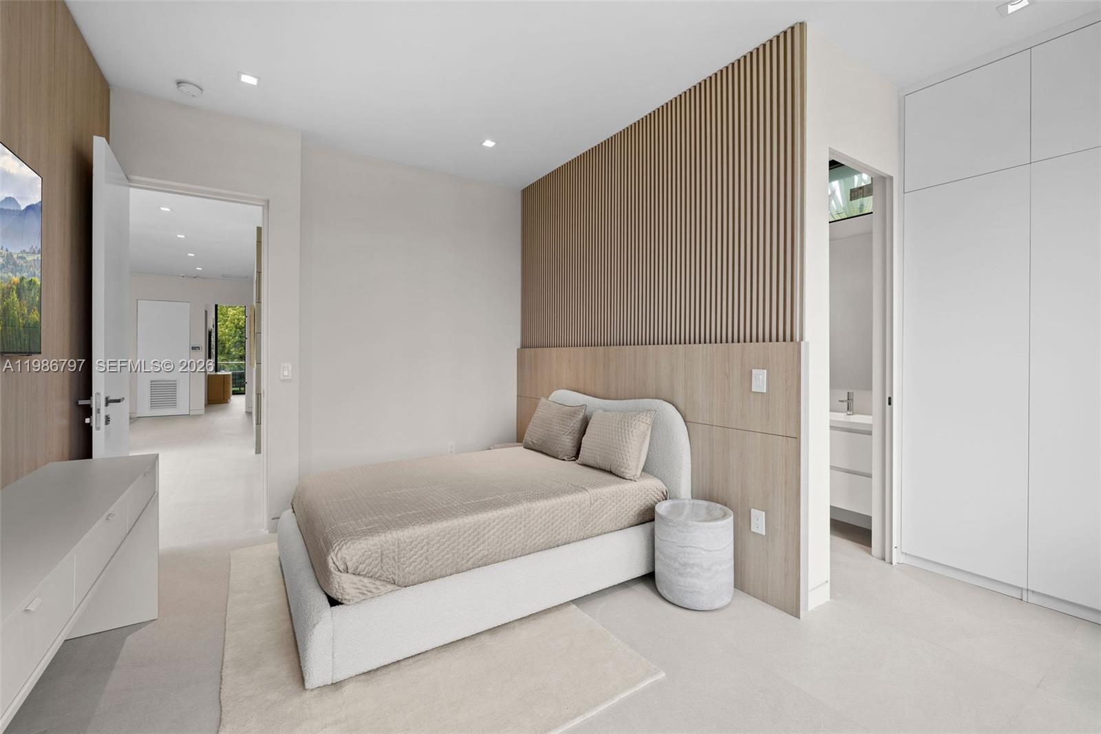 4534 Sheridan Ave Miami Beach, FL 33140