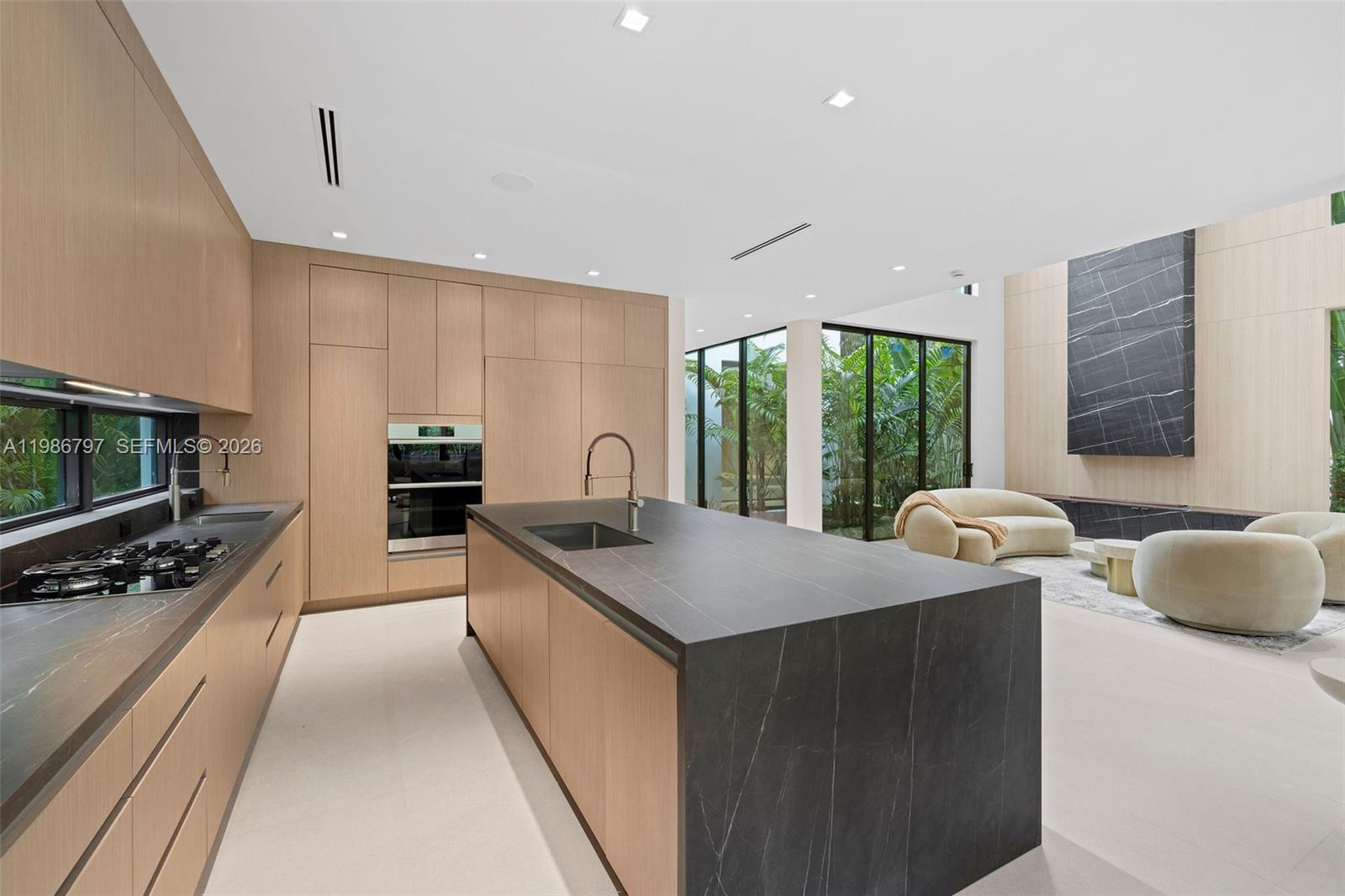 4534 Sheridan Ave Miami Beach, FL 33140