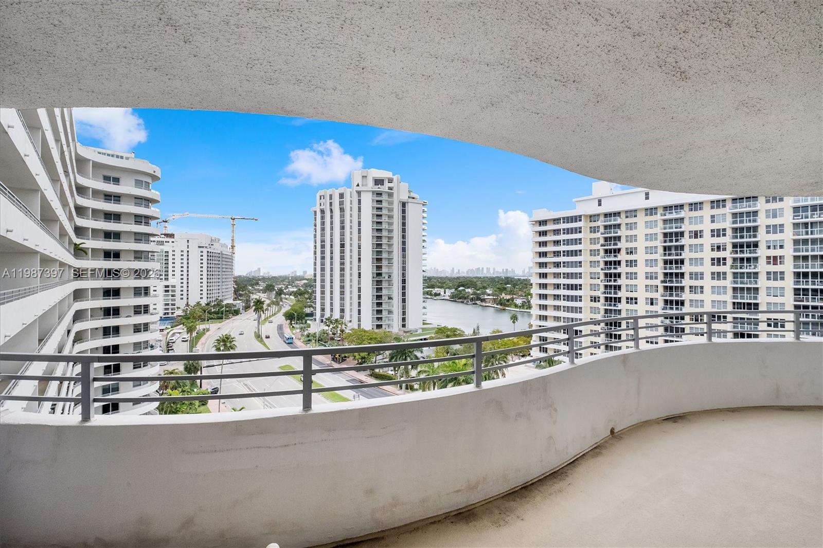 5555 Collins Ave #11A Miami Beach, FL 33140