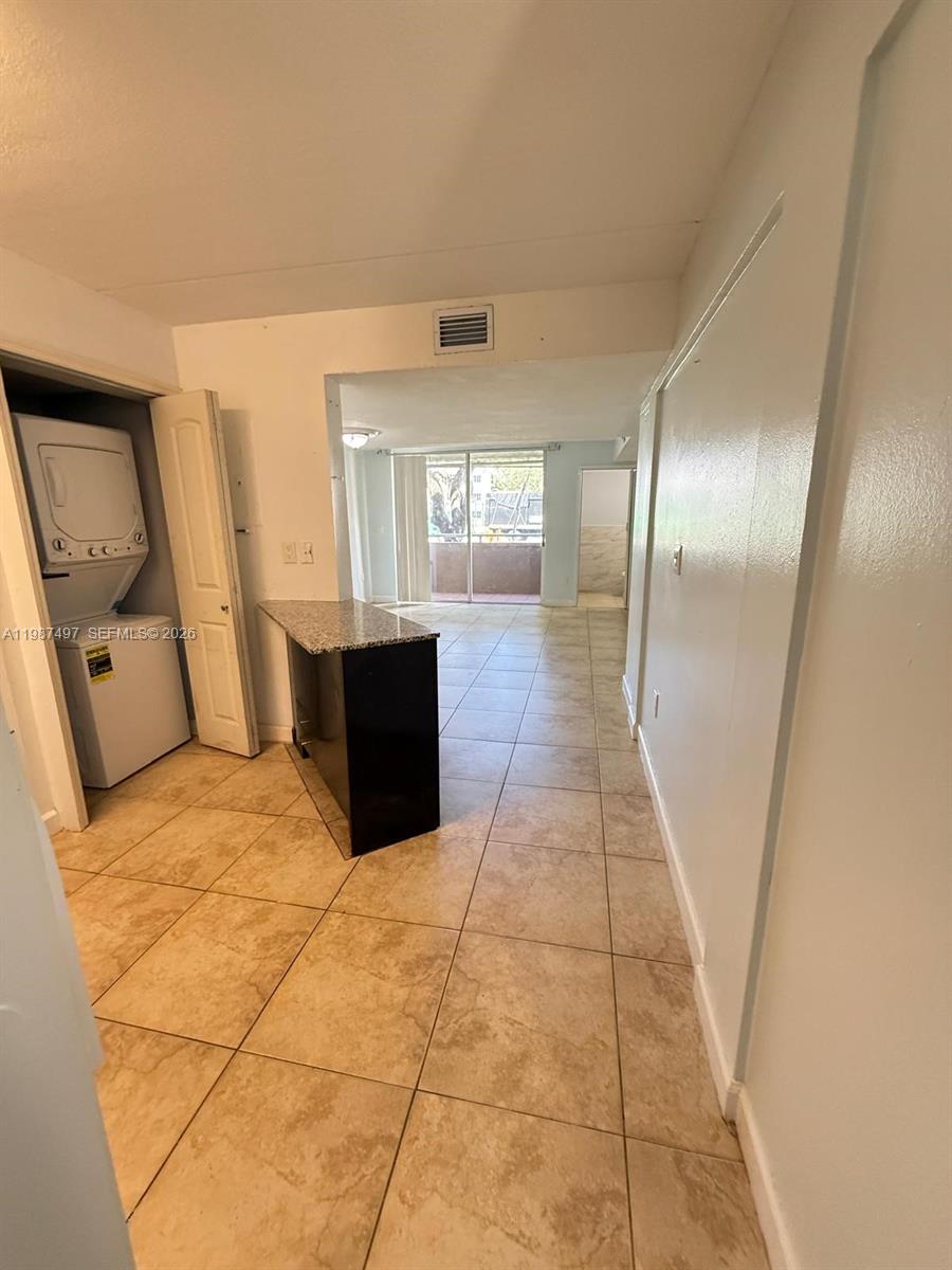 6045 NW 186th St #115 Hialeah, FL 33015