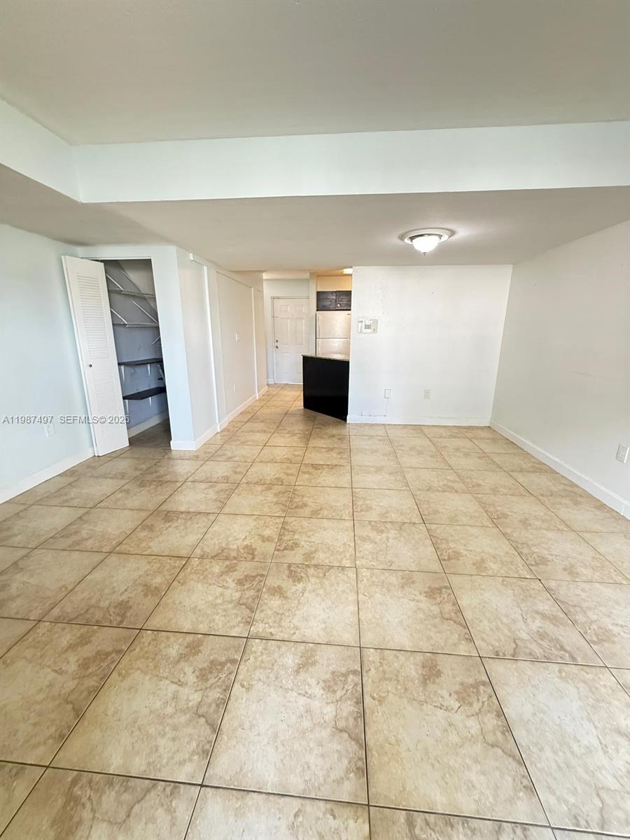 6045 NW 186th St #115 Hialeah, FL 33015