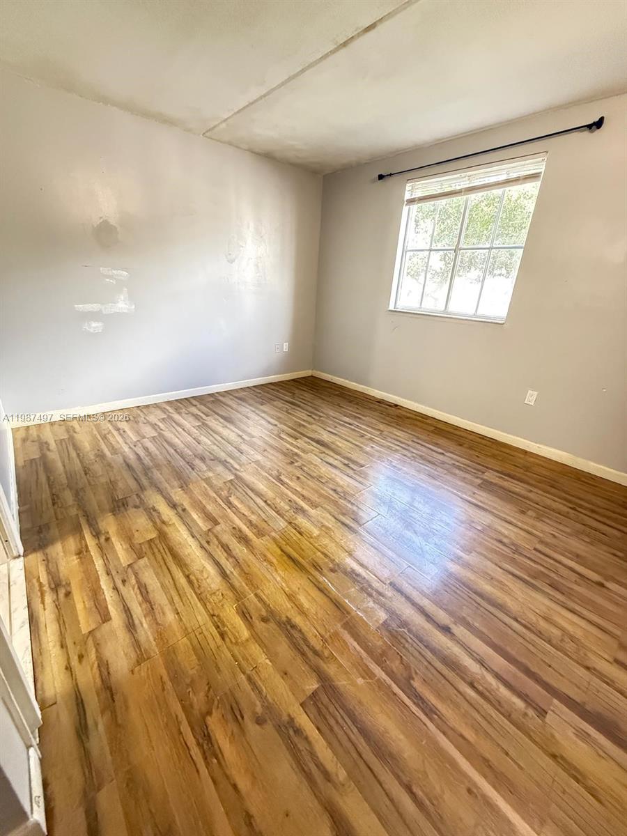 6045 NW 186th St #115 Hialeah, FL 33015