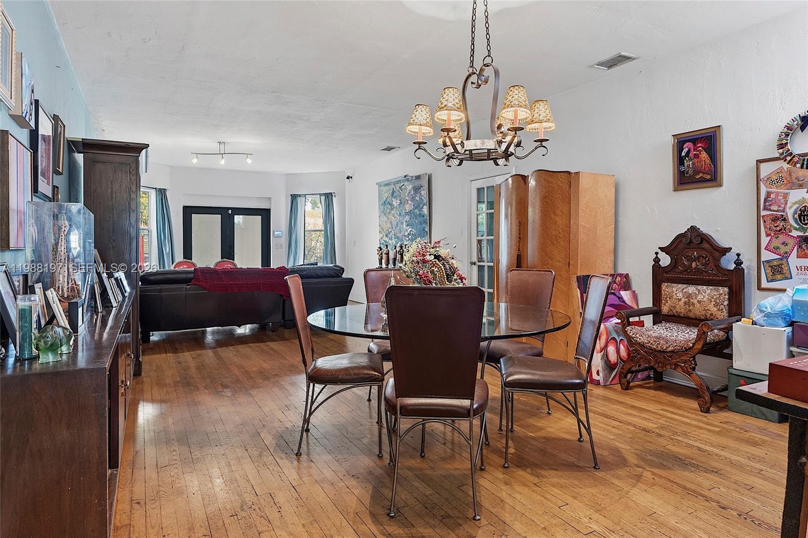 120 SW 24th Rd Miami, FL 33129