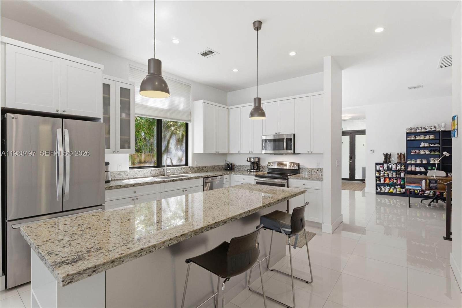 3407 Day Ave #3407 Miami, FL 33133