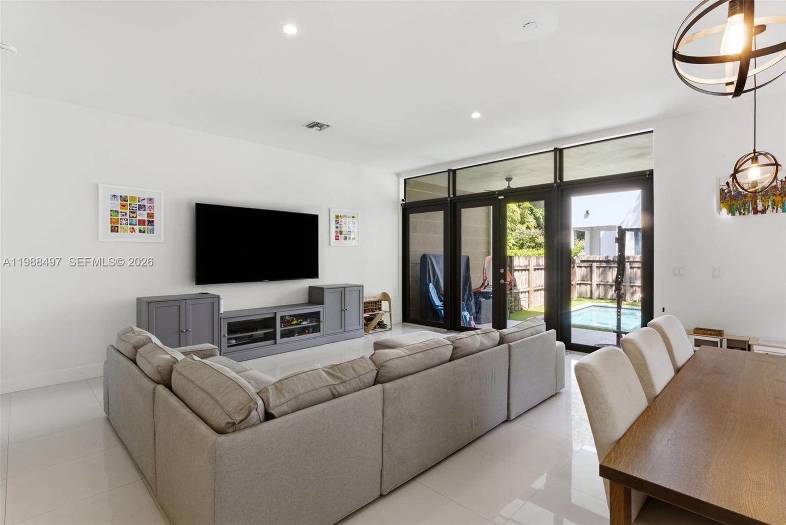 3407 Day Ave #3407 Miami, FL 33133