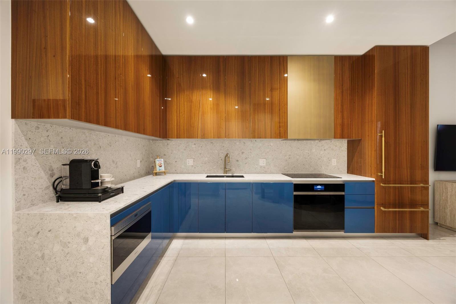 2655 S Bayshore Dr #1505 Coconut Grove, FL 33133