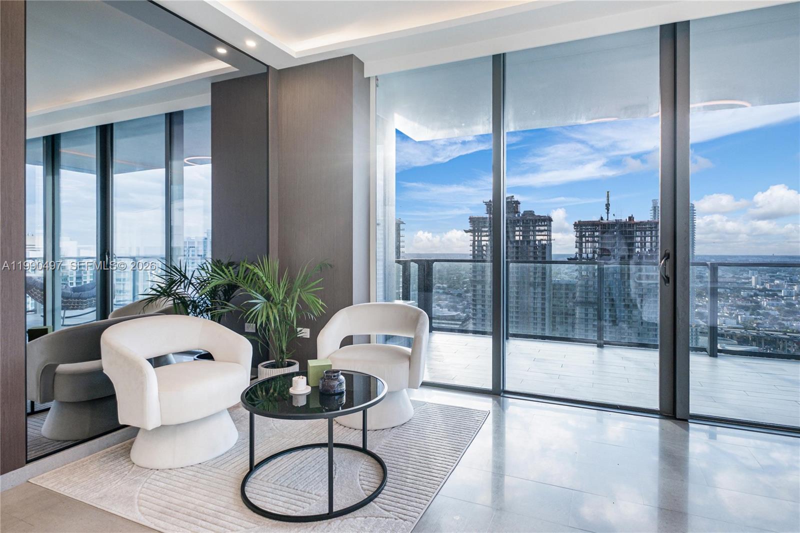 68 SE 6th St #3711 Miami, FL 33131