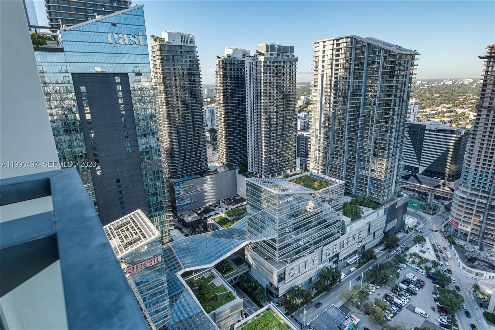 68 SE 6th St #3711 Miami, FL 33131