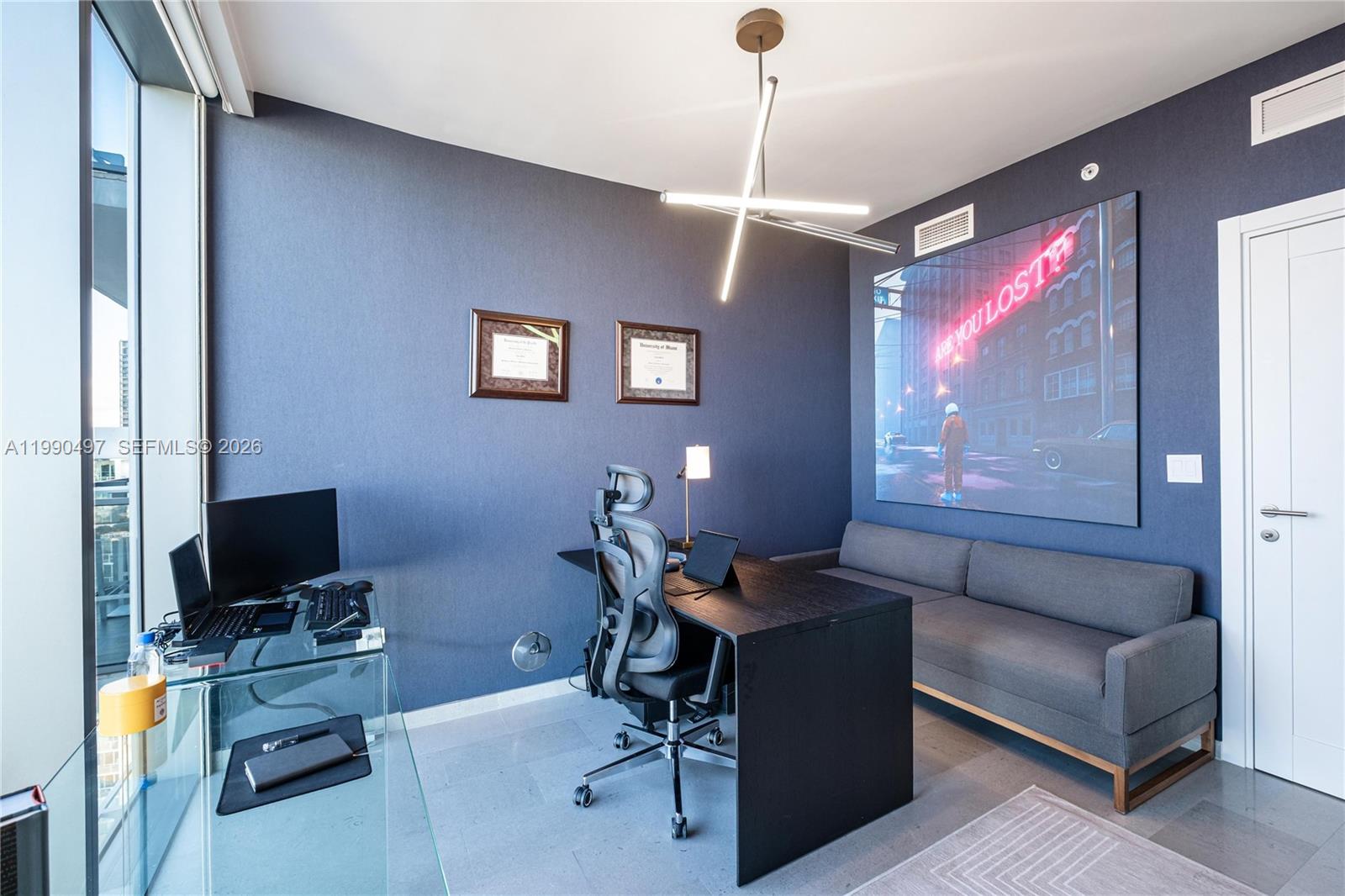 68 SE 6th St #3711 Miami, FL 33131