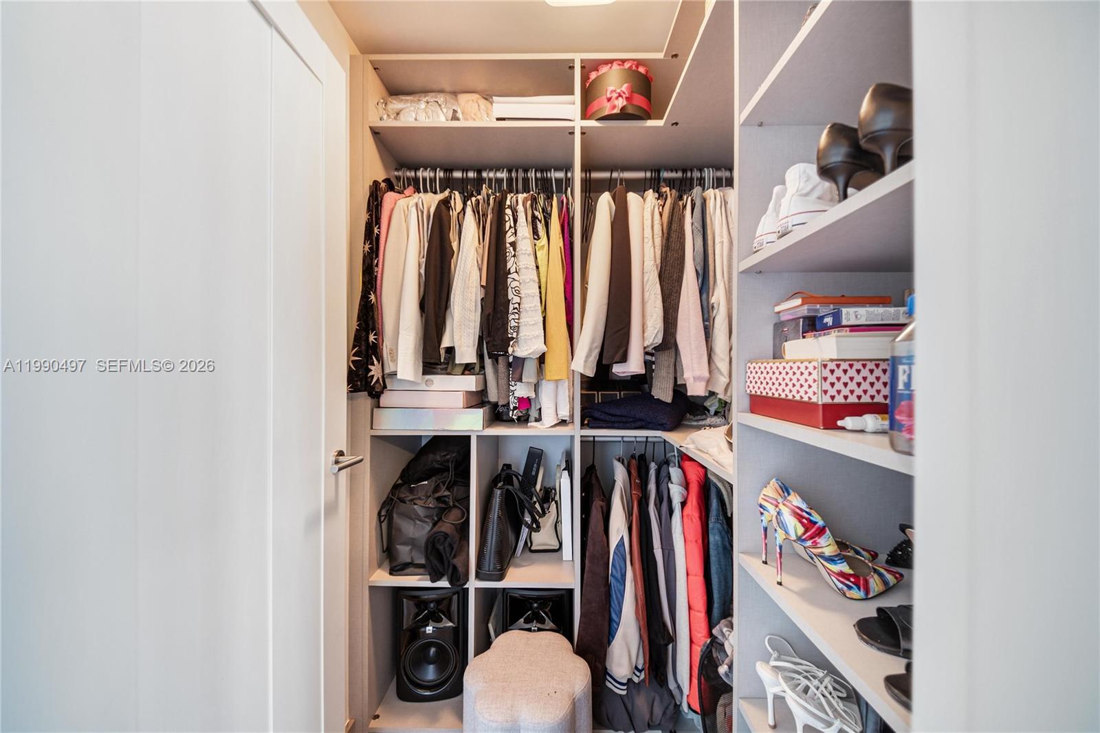 68 SE 6th St #3711 Miami, FL 33131