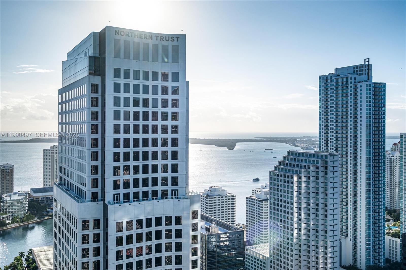 68 SE 6th St #3711 Miami, FL 33131