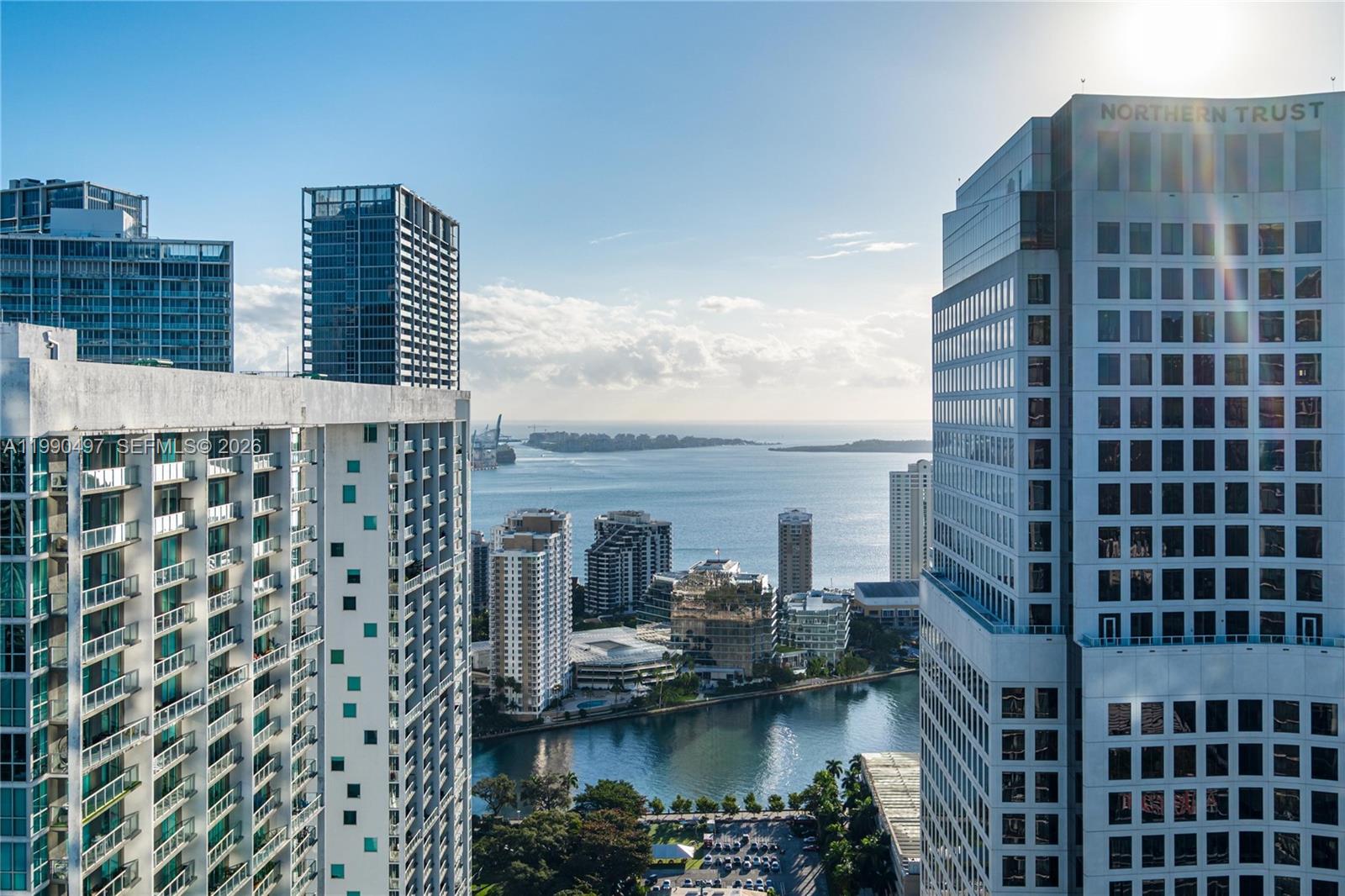 68 SE 6th St #3711 Miami, FL 33131