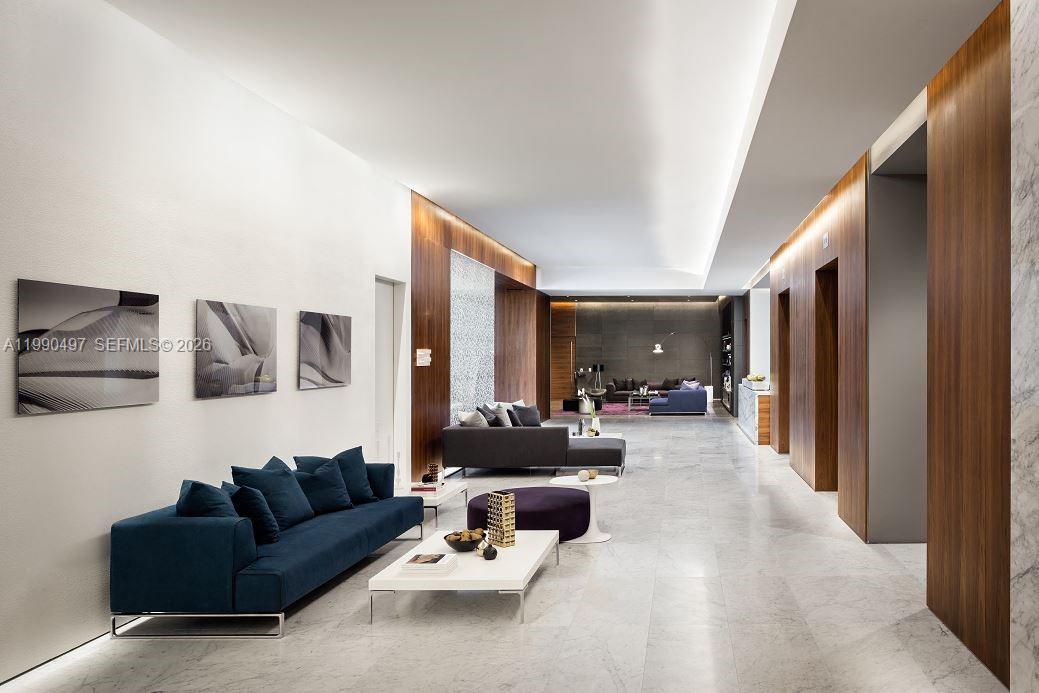 68 SE 6th St #3711 Miami, FL 33131