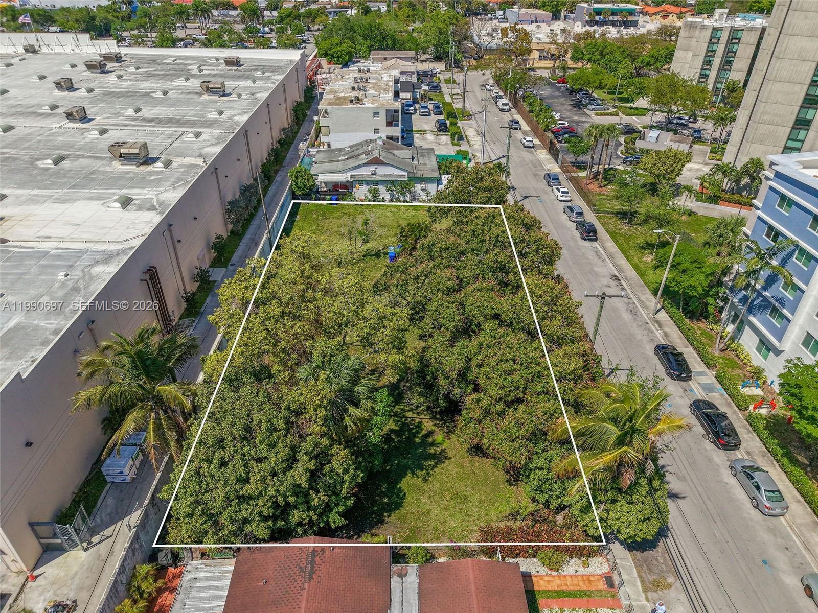 1000 SW 30th Ave Miami, FL 33135