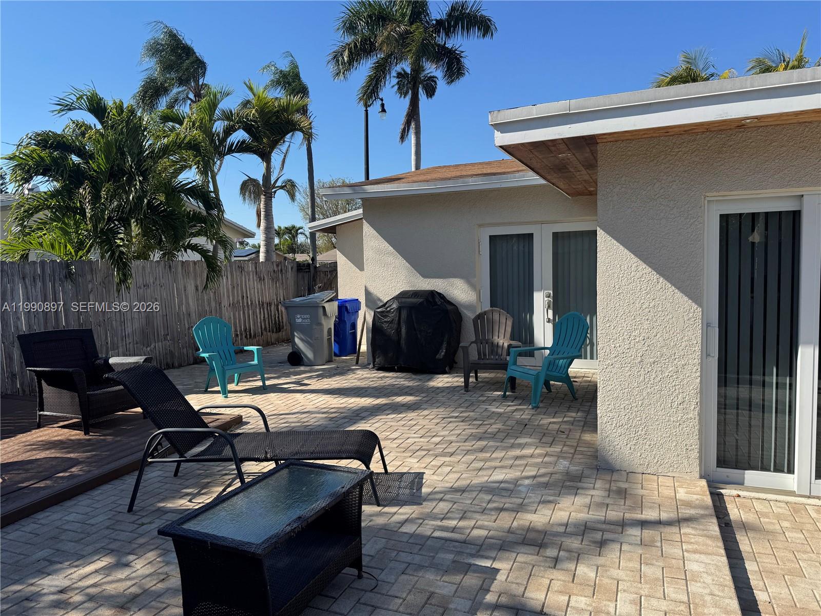 1460 NE 30th Ct Pompano Beach, FL 33064