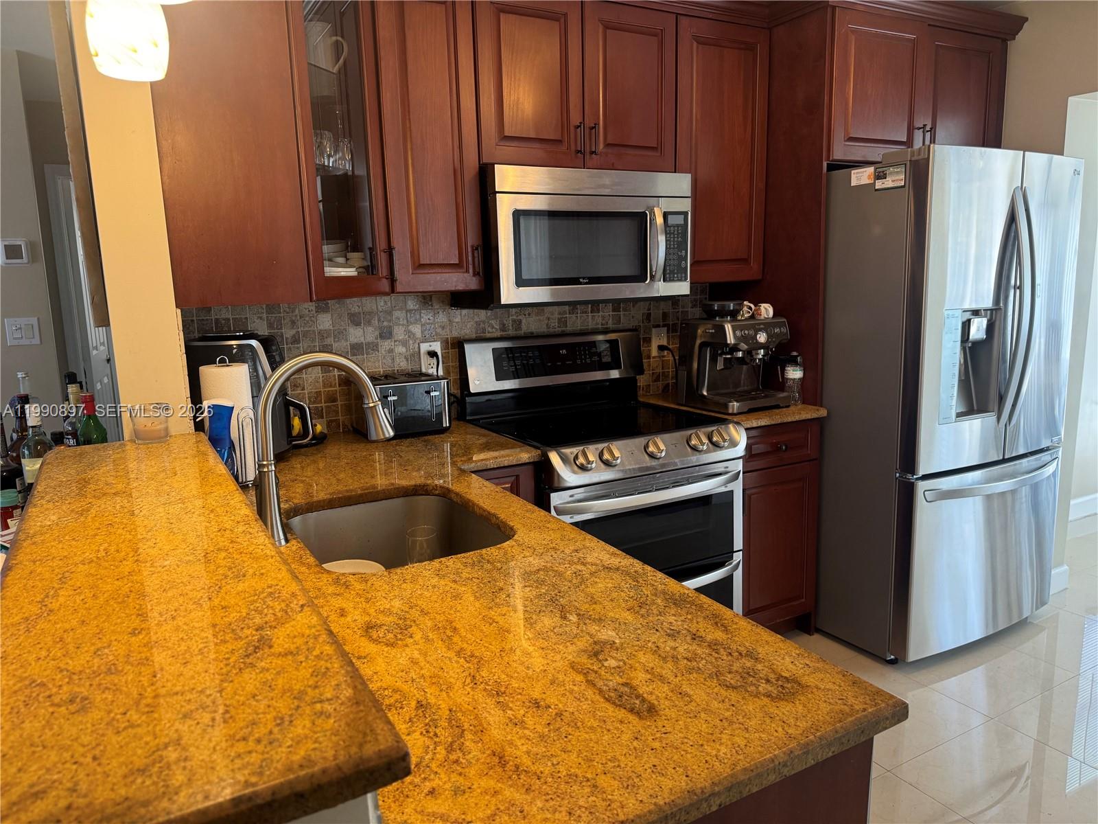 1460 NE 30th Ct Pompano Beach, FL 33064