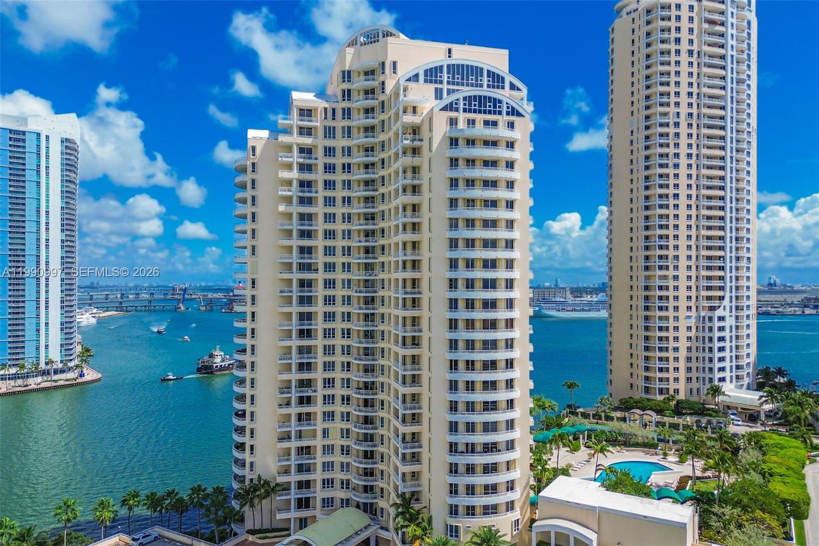 888 Brickell Key Dr #807 Miami, FL 33131