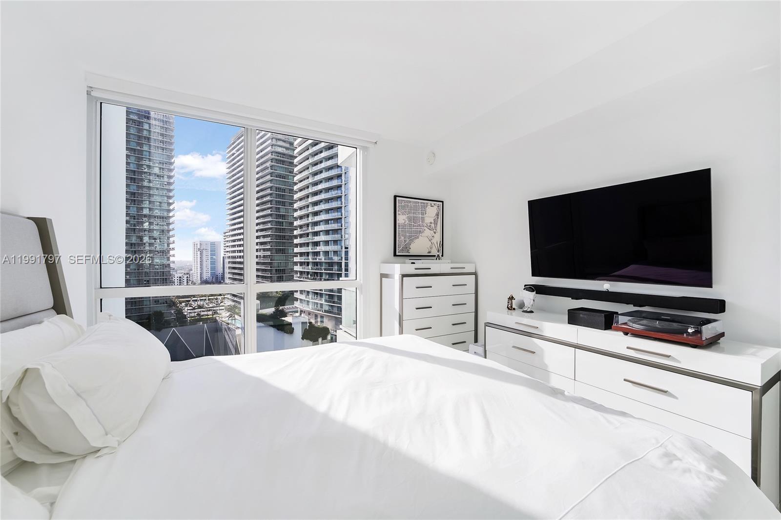 1080 Brickell Ave #1603 Miami, FL 33131