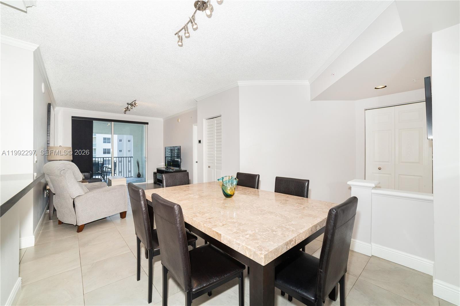 image Porto Bellagio Condo10