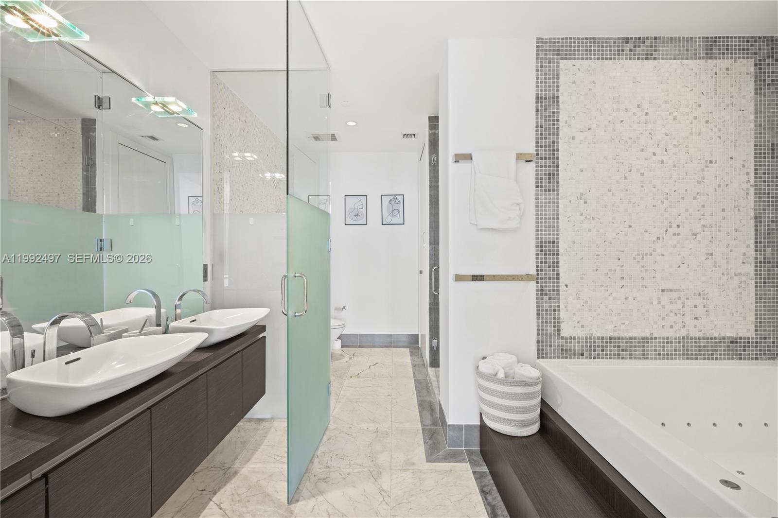 image Epic Residences25