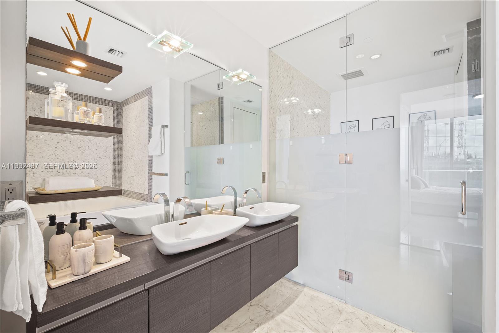 image Epic Residences26