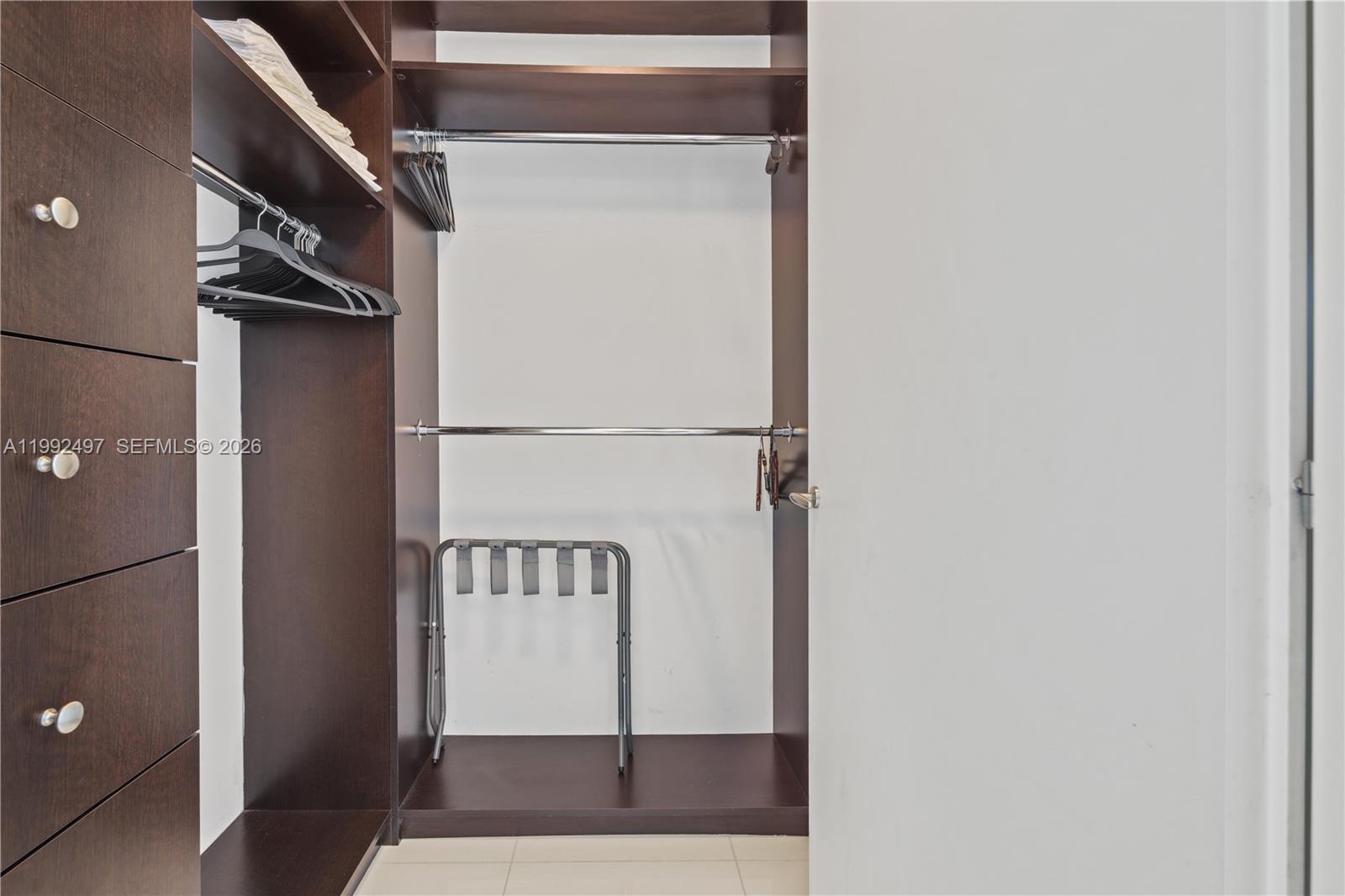 image Epic Residences31