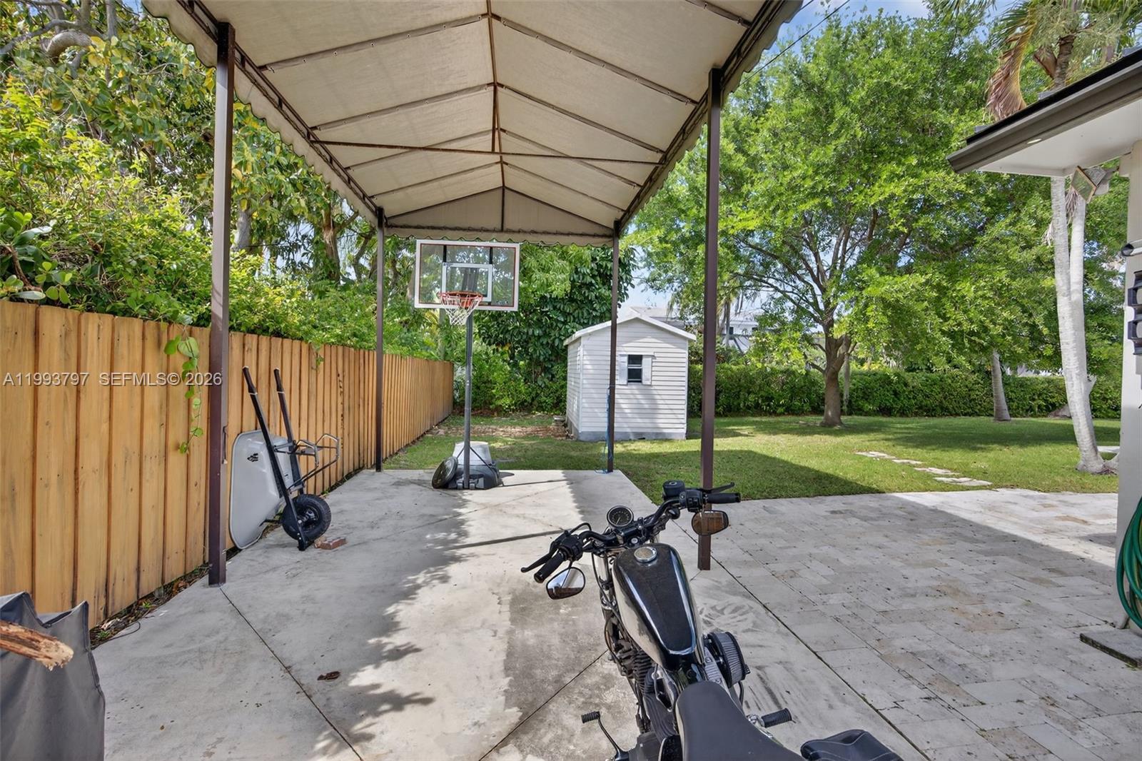 8125 SW 184th Ter Cutler Bay, FL 33157