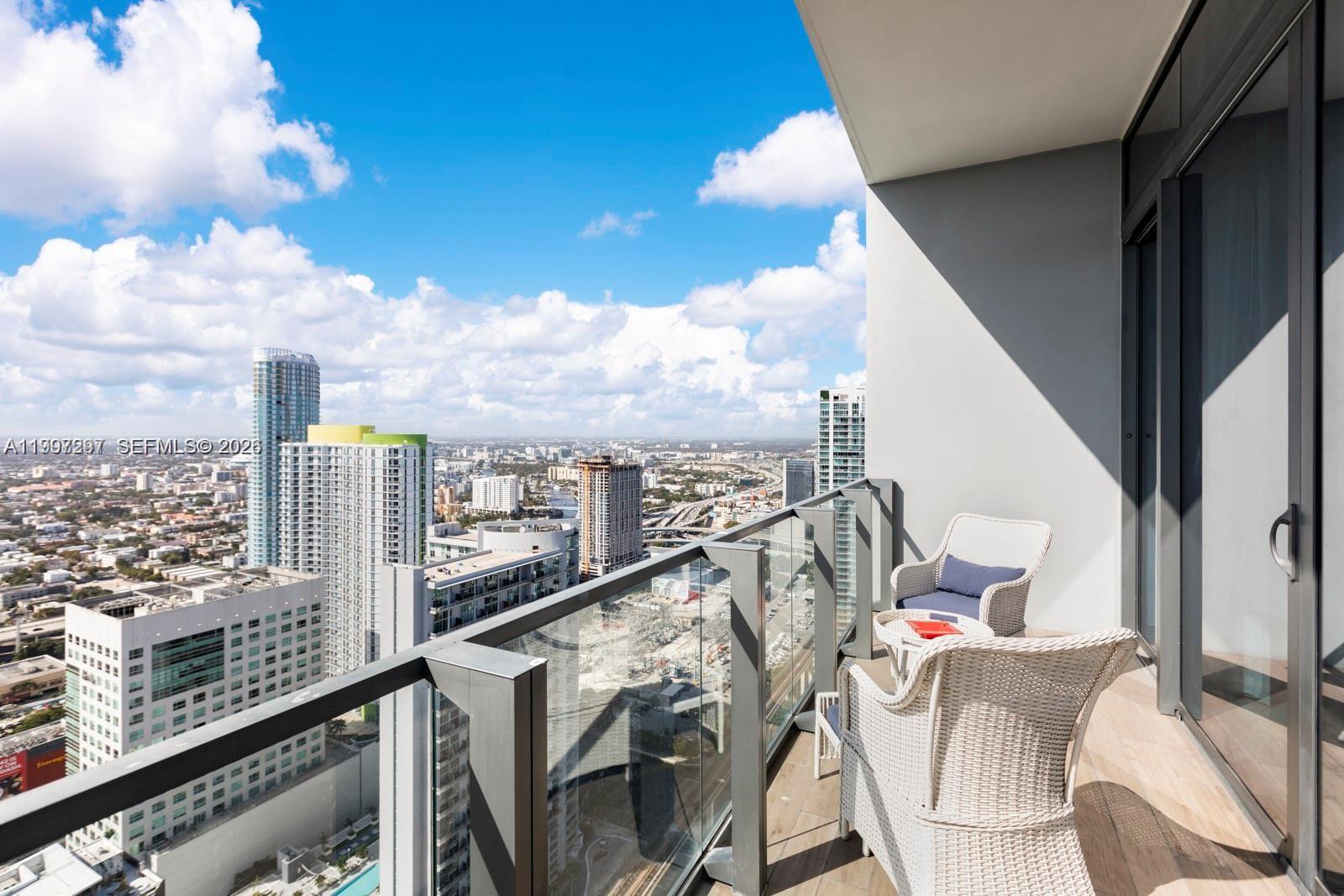 image Rise Brickell City Centre16