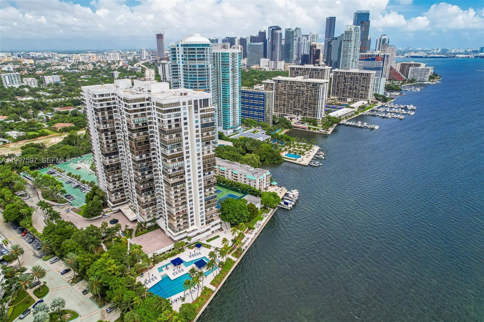 image Brickell Bay Club30