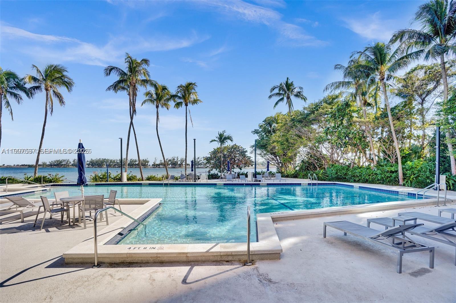 image Brickell Bay Club32