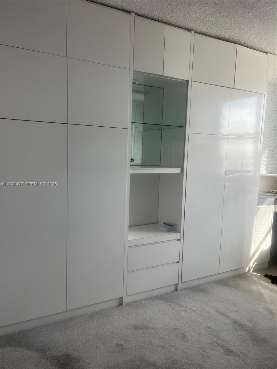 image Arlen House Condo9