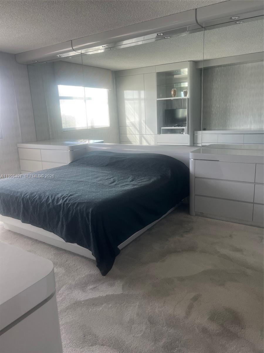 image Arlen House Condo12