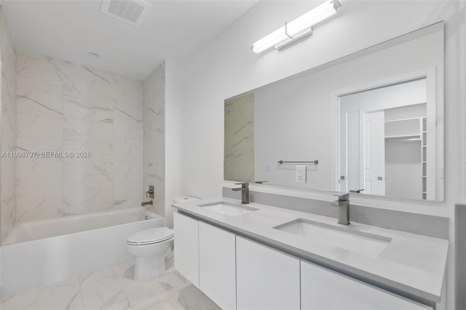 101 Diplomat Pkwy #1002 Hallandale Beach, FL 33009