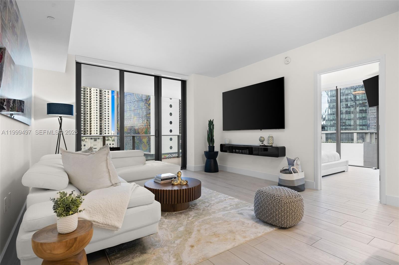 image 1010 Brickell15