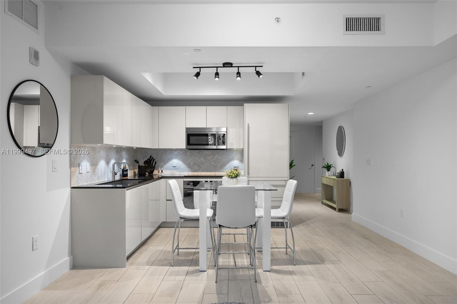 image 1010 Brickell16
