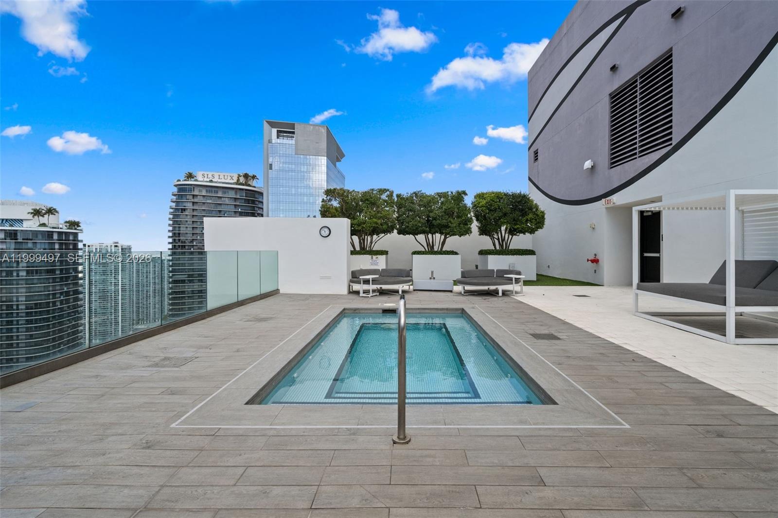 image 1010 Brickell25