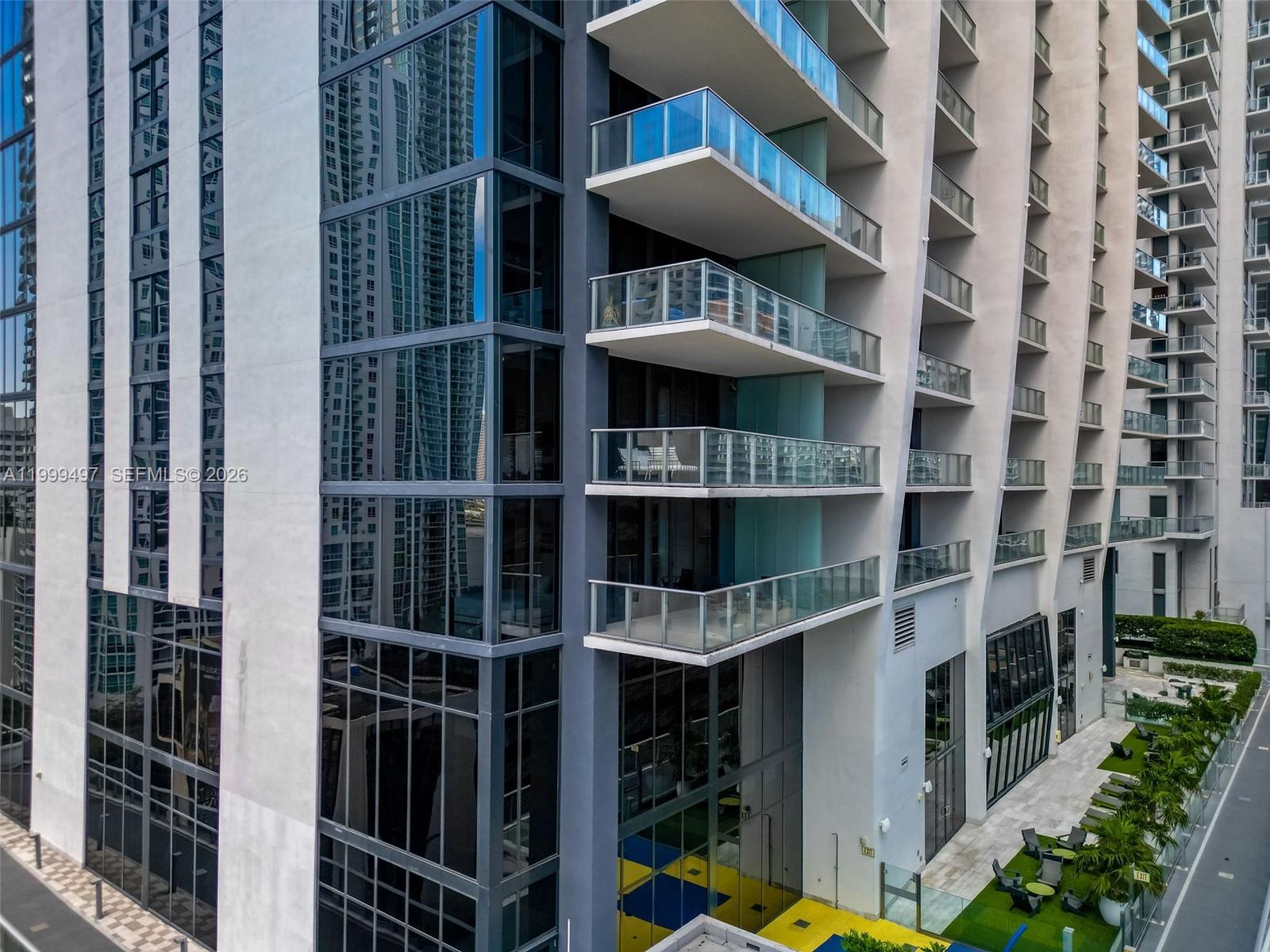 image 1010 Brickell61