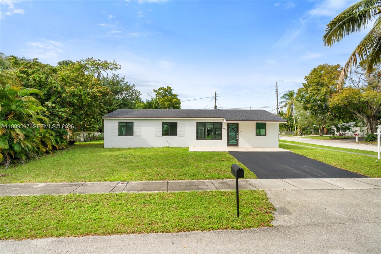 2401 SW 45th Ave Fort Lauderdale, FL 33317
