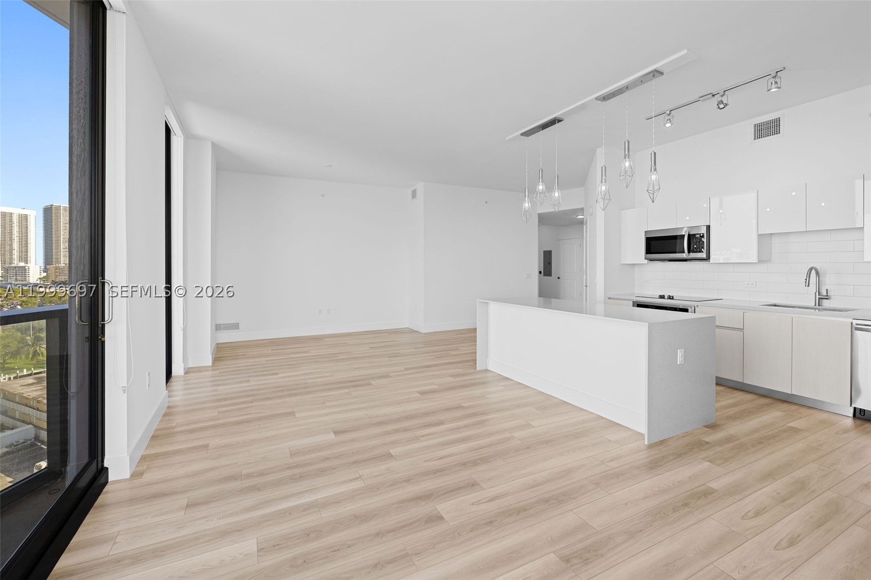 101 Diplomat Pkwy #2401 Hallandale Beach, FL 33009