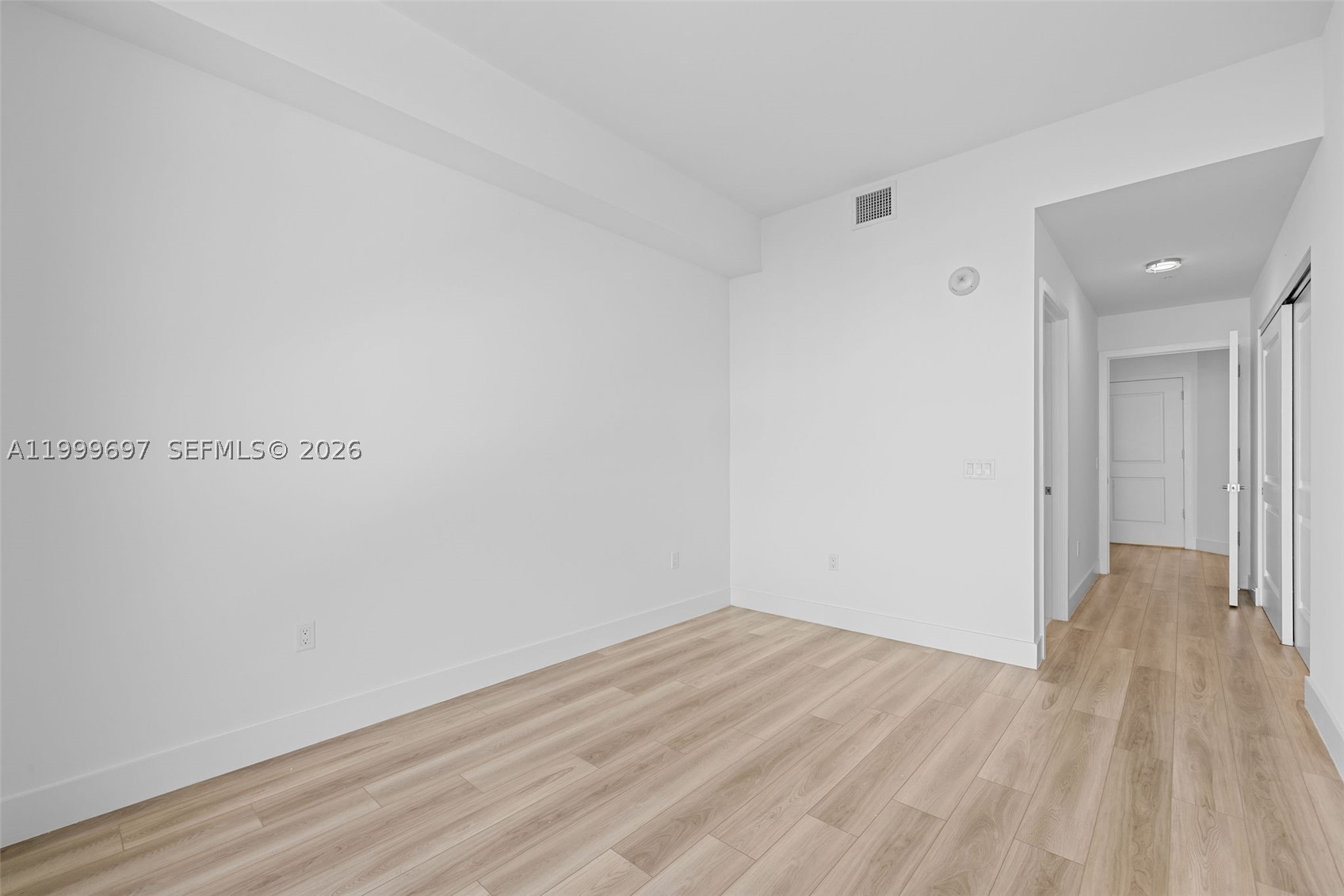 101 Diplomat Pkwy #2401 Hallandale Beach, FL 33009