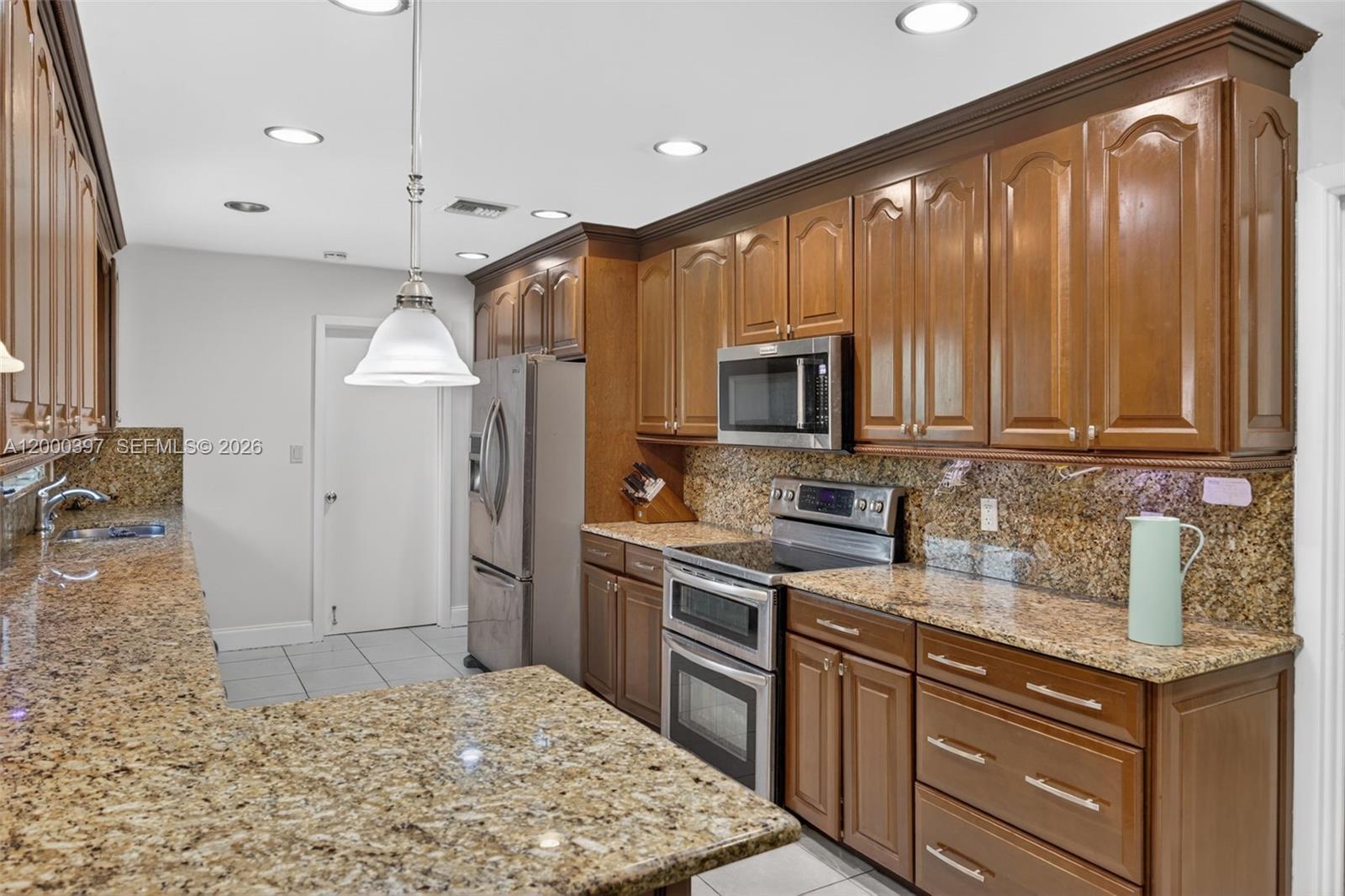 7690 SW 128th St Pinecrest, FL 33156