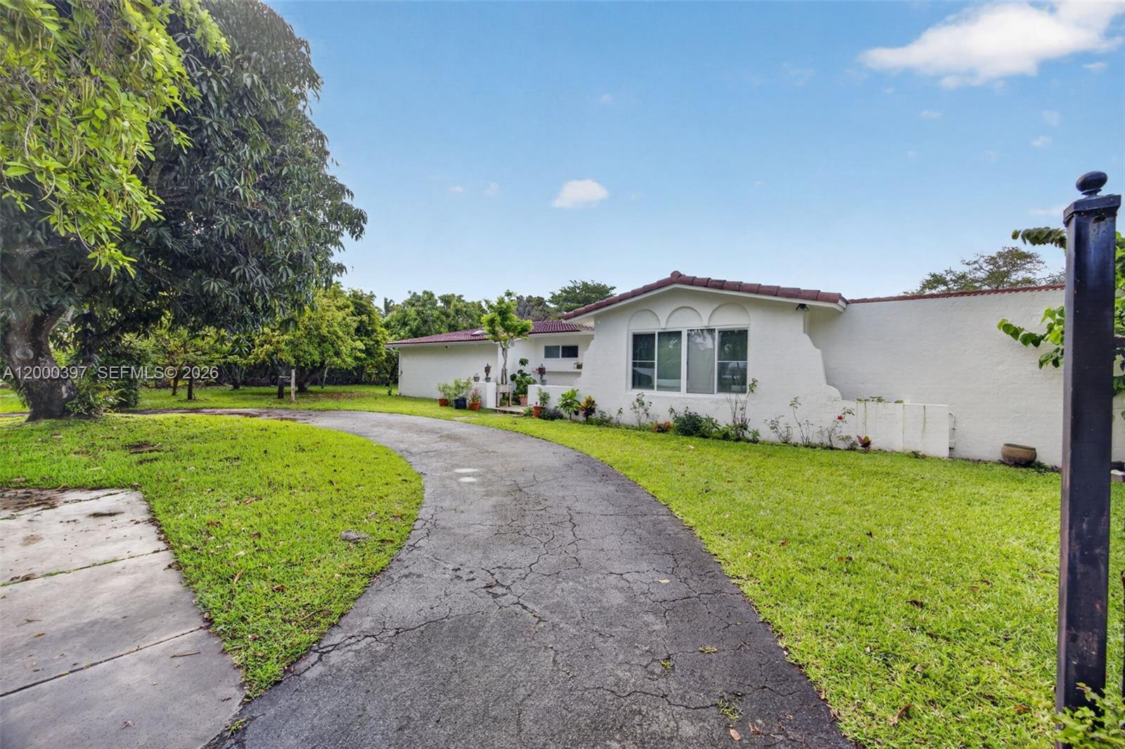 7690 SW 128th St Pinecrest, FL 33156