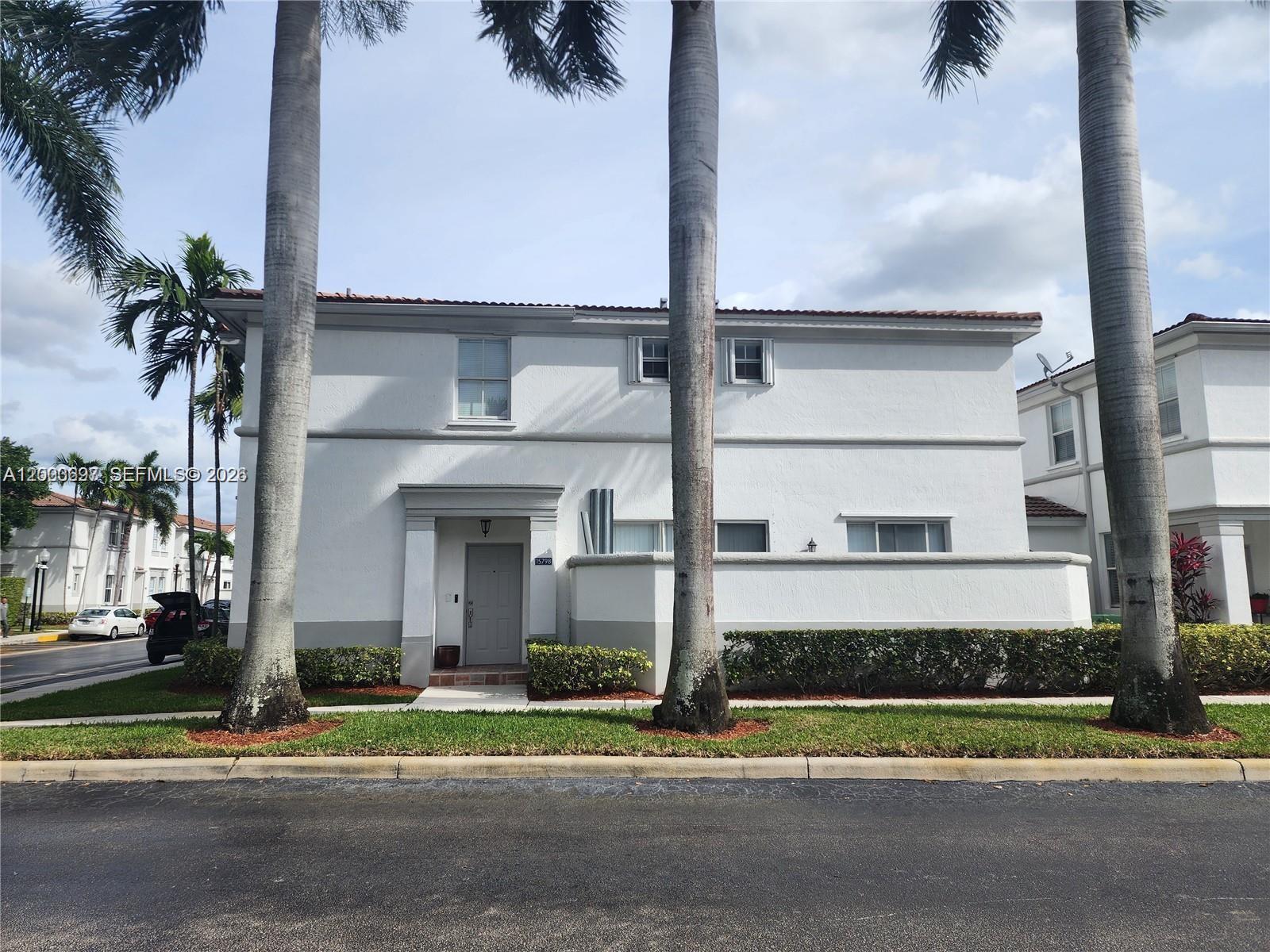 15798 SW 40th St #72